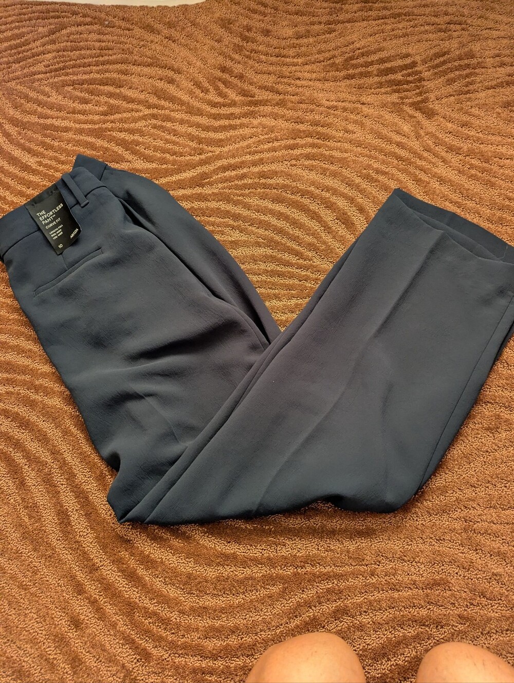 Aritzia The Effortless Pant™ Curve Fit — Navy Blue